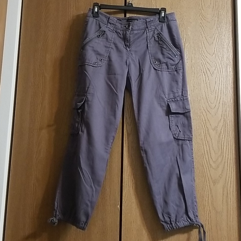 Ankle cargo pants. Size 2. Grey. Great condition